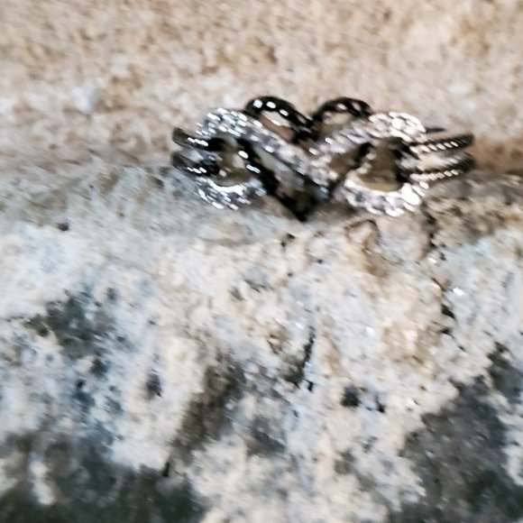 Infinity Heart Ring In Black & Silver - Picture 2 of 4